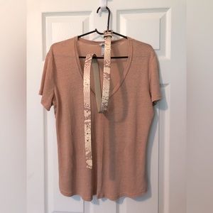 H&M 100% Linen T-Shirt with Ann Taylor Snake Skin Print Leather Belt, Women’s L